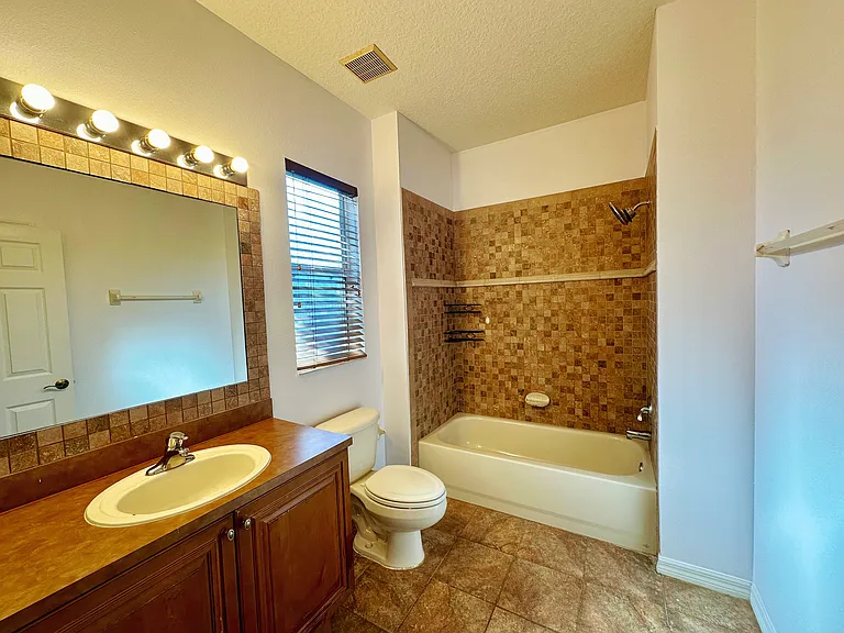13809 Amelia Pond Dr — Photo 17