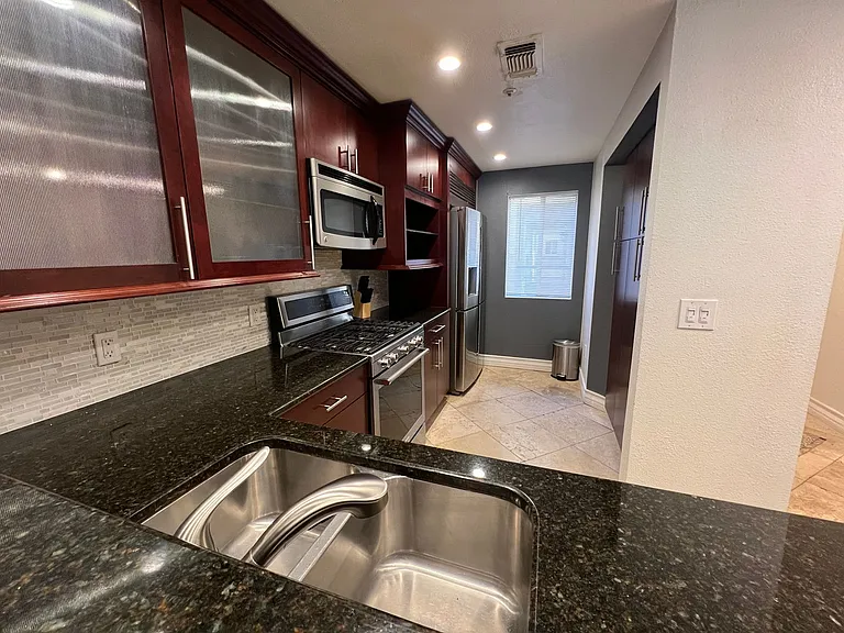 230 E Flamingo Rd #313 — Photo 5
