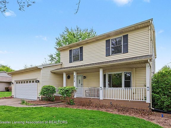 3rd image of 5812 Wood Valley Dr
