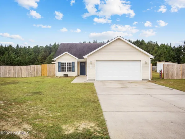 208 Scout Lane, Chinquapin, NC 28521