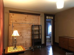 16 S 2nd Ave, Highland Park, NJ 08904