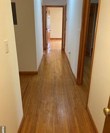 4th image of 573 Kingsland Ave