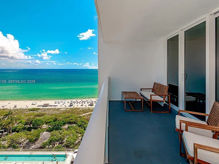 2301 Collins Ave #1515 — Photo 18