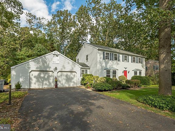 3rd image of 2884 Wynnewood Dr