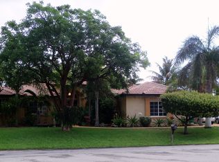 16115 SW 89th Pl, Palmetto Bay, FL 33157