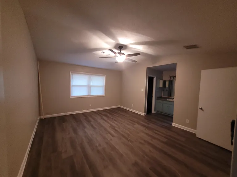 5885 Wellborn Trails — Photo 11