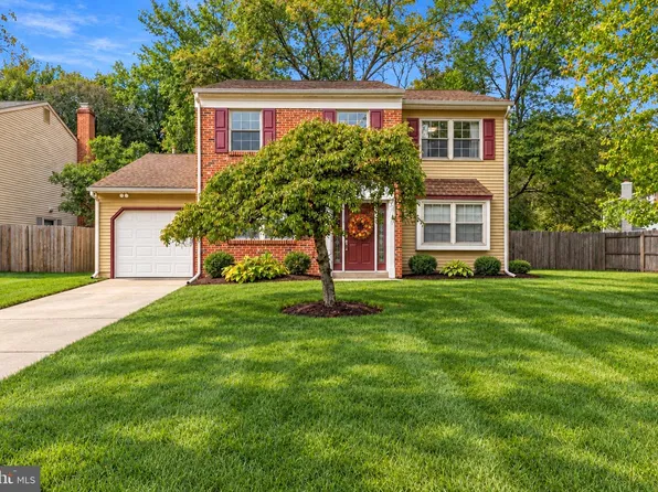 26 Lakeside Dr, Marlton, NJ 08053