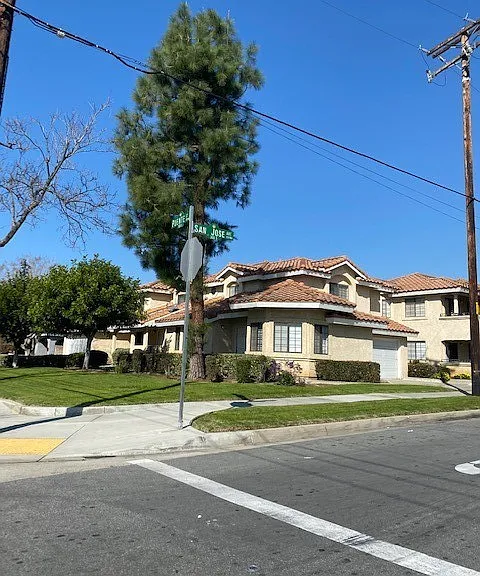 377 E Puente St #F — Photo 1