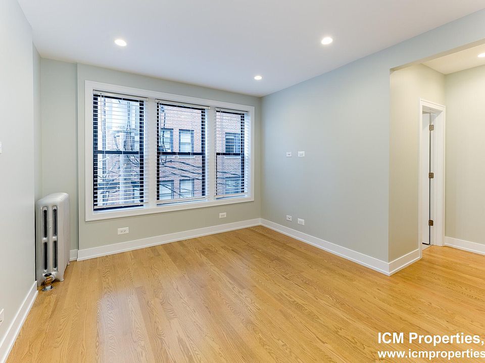 2nd image of 2878 N Clark St #2M