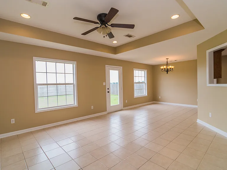 124 County Road 418 — Photo 4