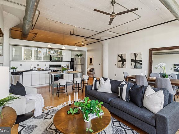 5th image of 1714 Memphis St APT 211