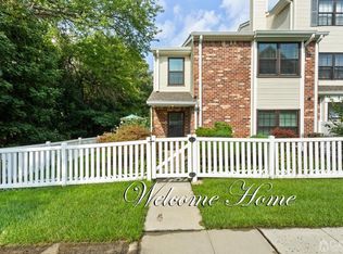 36 Covington Ct, East Brunswick, NJ 08816