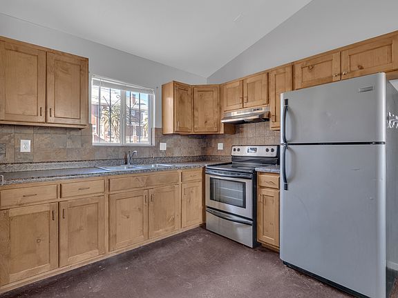 5th image of 1127 N El Paso St #5