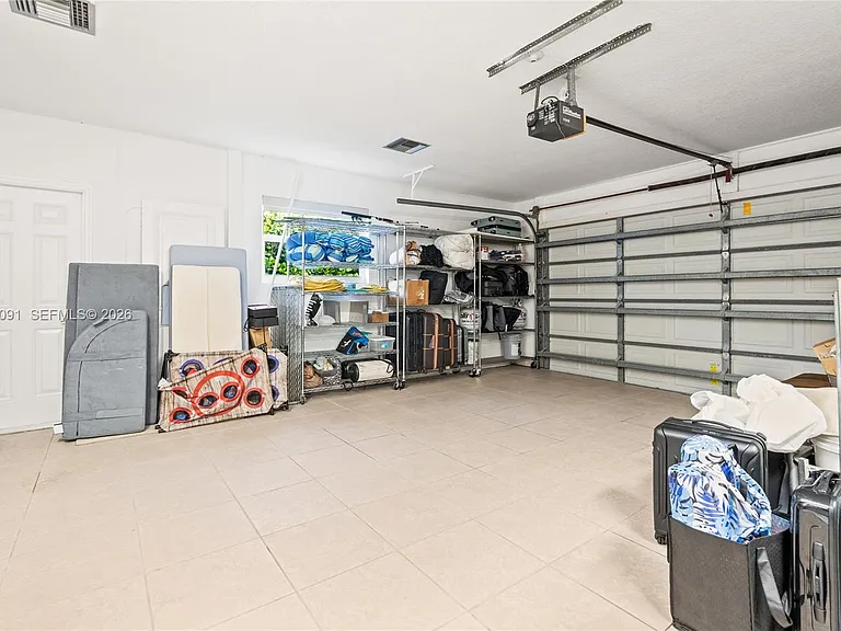 18 Eleuthera Dr — Photo 73