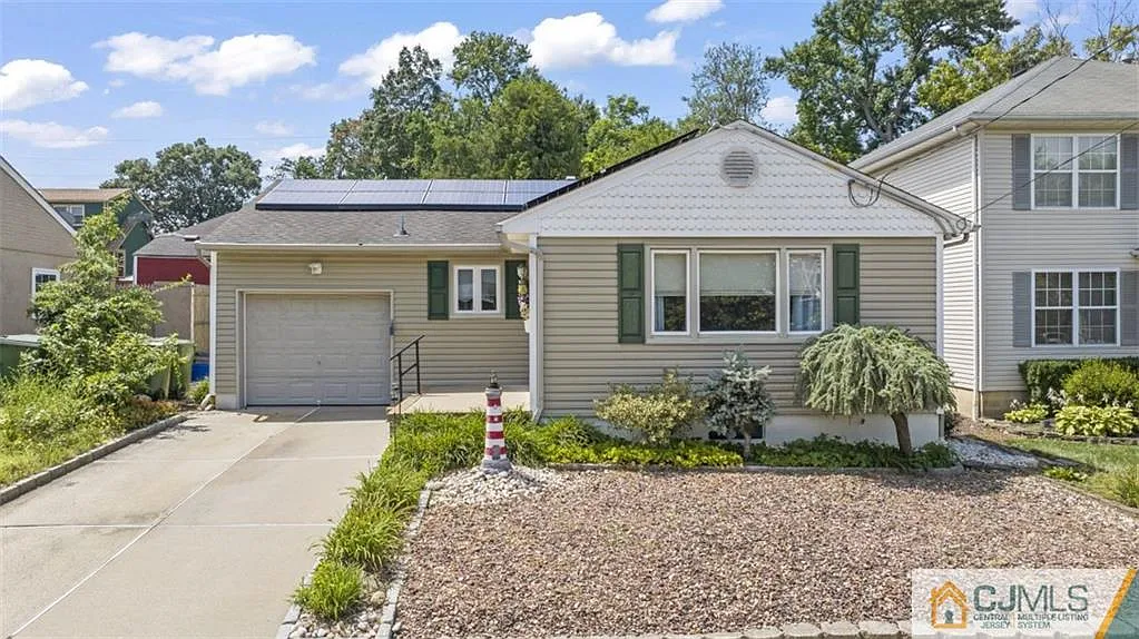 8 Glenwood Ave photo 1