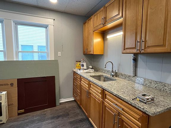 2nd image of 92 Alsace Ave
