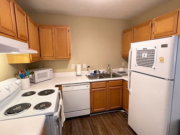 4th image of 602 E Haggard Ave