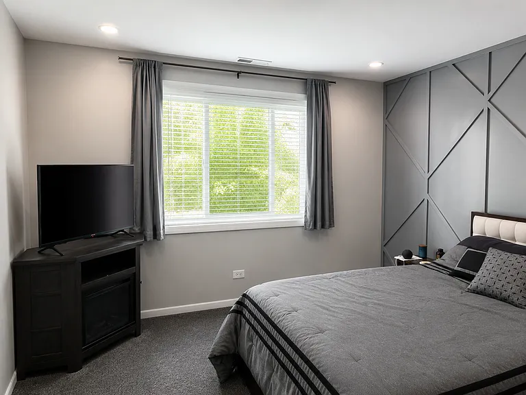 1615 N Milwaukee Ave #8A — Photo 42