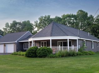 14 Court St, Winslow, ME 04901