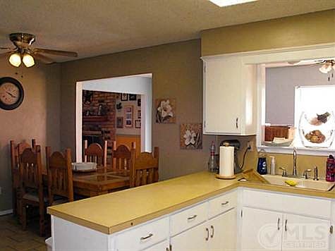 4th image of 5202 Deerwood Ln