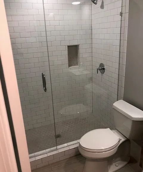 1227 N Highland Ave NE — Photo 3
