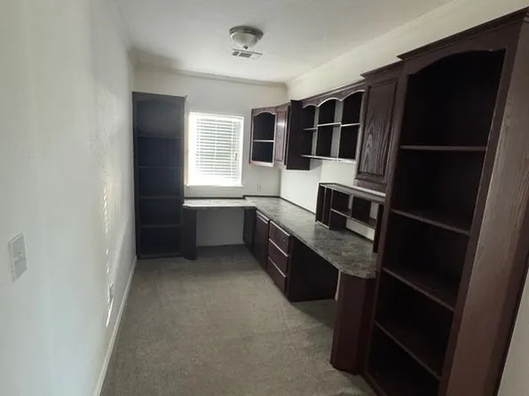 1729 E County Road 148, Midland, TX 79706
