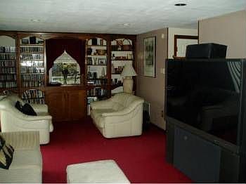 2nd image of 782 Regan Rd