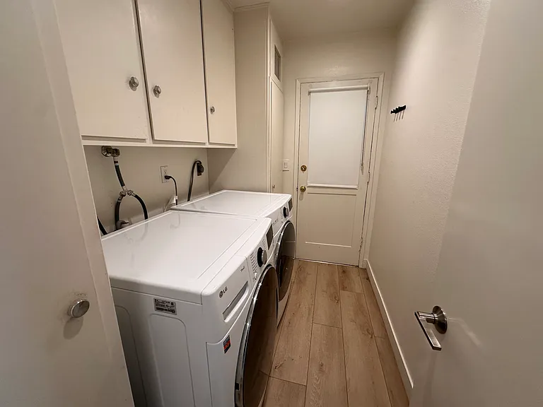 421 Larry Ln — Photo 13