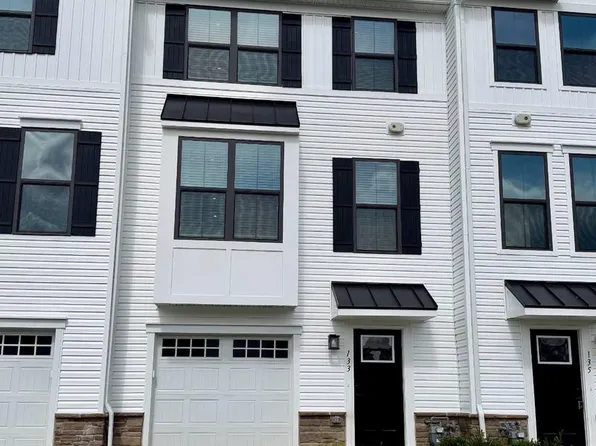 133 Domenica Dr, Moorestown, NJ 08057