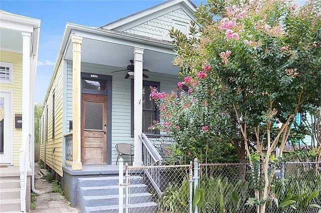 8634 Plum St — Photo 2