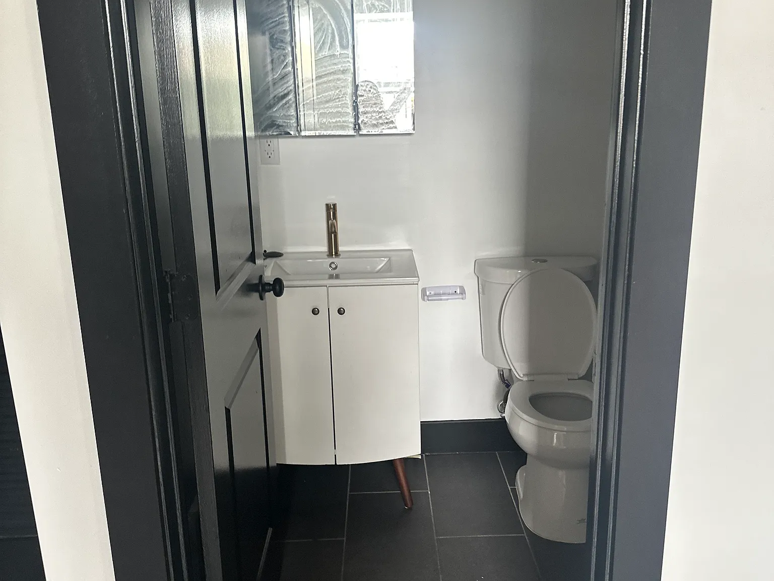2 bed, $2,000 — Photo 2