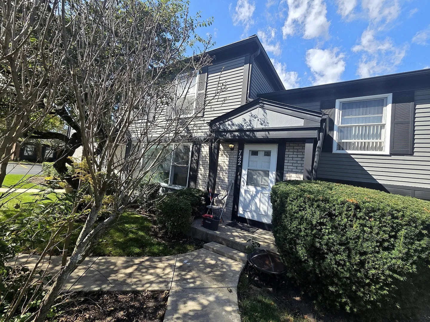 2 bed, 1.5 bath, $2,195 — Photo 1