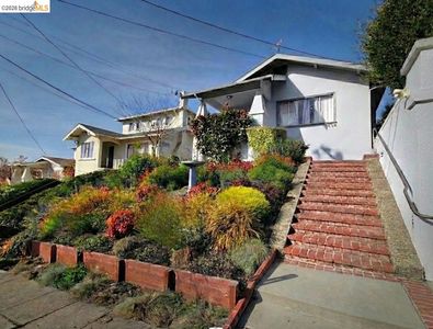 535 Zorah St, Oakland, CA, 94606
