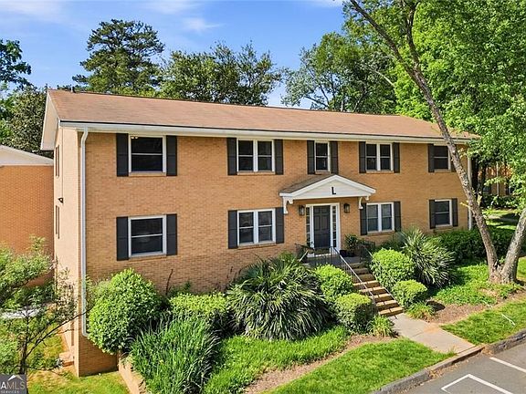 2nd image of 3510 Roswell Rd NW APT L4