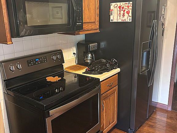 4th image of 87 Ham Rd