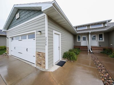 2720 E Sunburst Dr, Brandon, SD, 57005