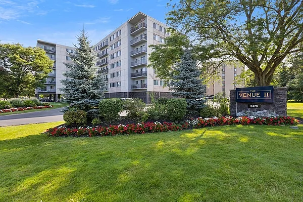 The Venue Apartment Homes — Photo 40
