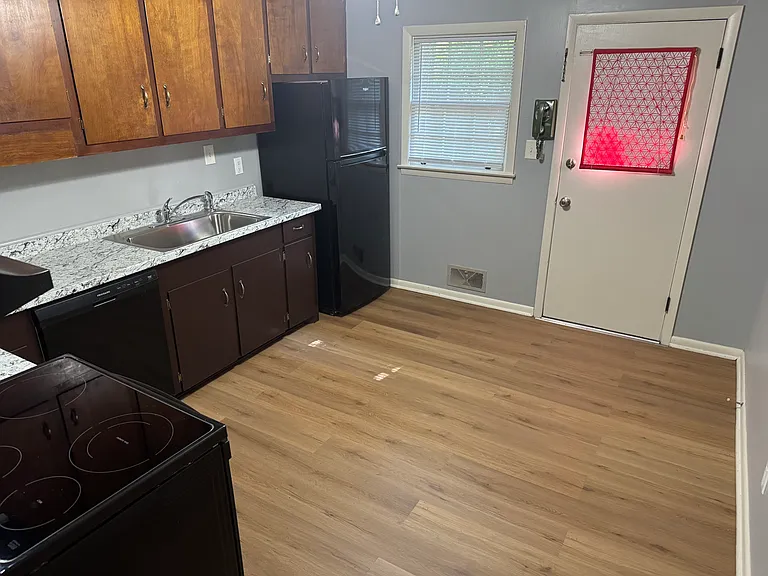 155 Normal Ave — Photo 8