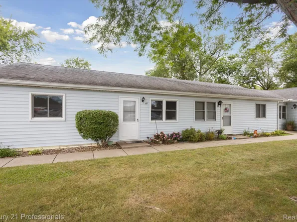 142 Irwin St, Brooklyn, MI 49230