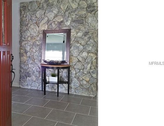 5th image of 6909 N Glen Ave