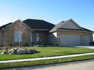 5902 N 160th Ave, Omaha, NE 68116