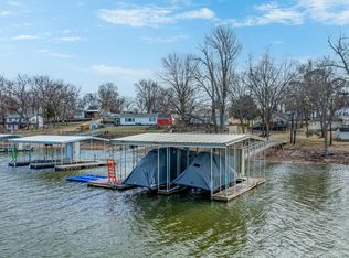 1207 Red Bud Dr, Grove, OK 74344