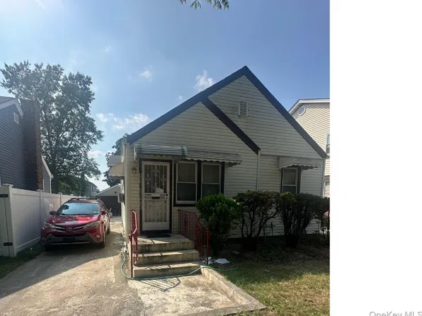 11836 236th Street, Cambria Heights, NY 11411