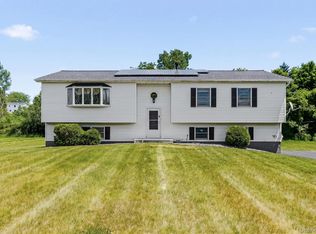 33 Dunn Lane, Poughquag, NY 12570