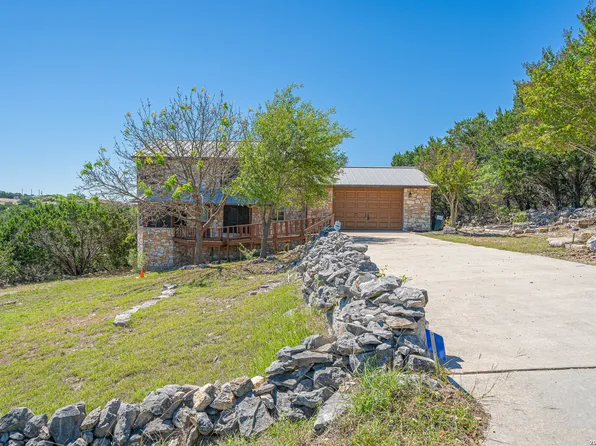 194 NW Hills Dr, Kerrville, TX 78028