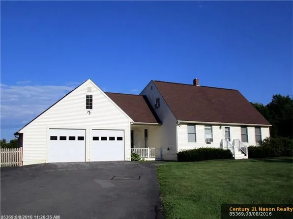 467 Ridge Rd, Fairfield, ME 04937