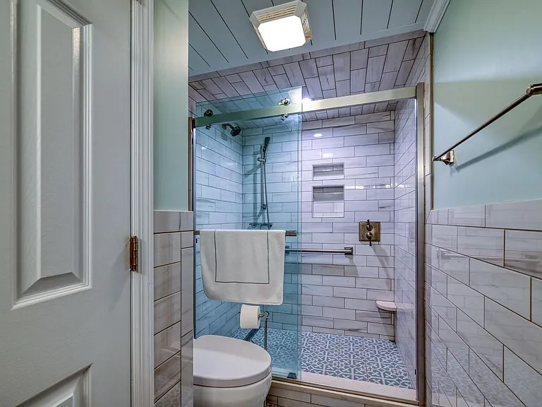 4 Bermuda Landing Pl — Photo 14