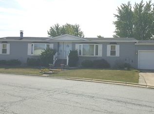 629 Tanglewood Rd, Matteson, IL 60443