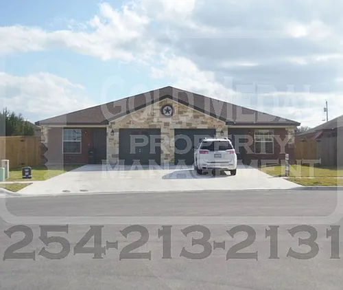 1104 Grace Point Dr Photo 1