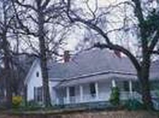 74 Oak Ave, Jefferson, GA 30549